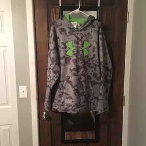 Men’s Under Armour hoodie